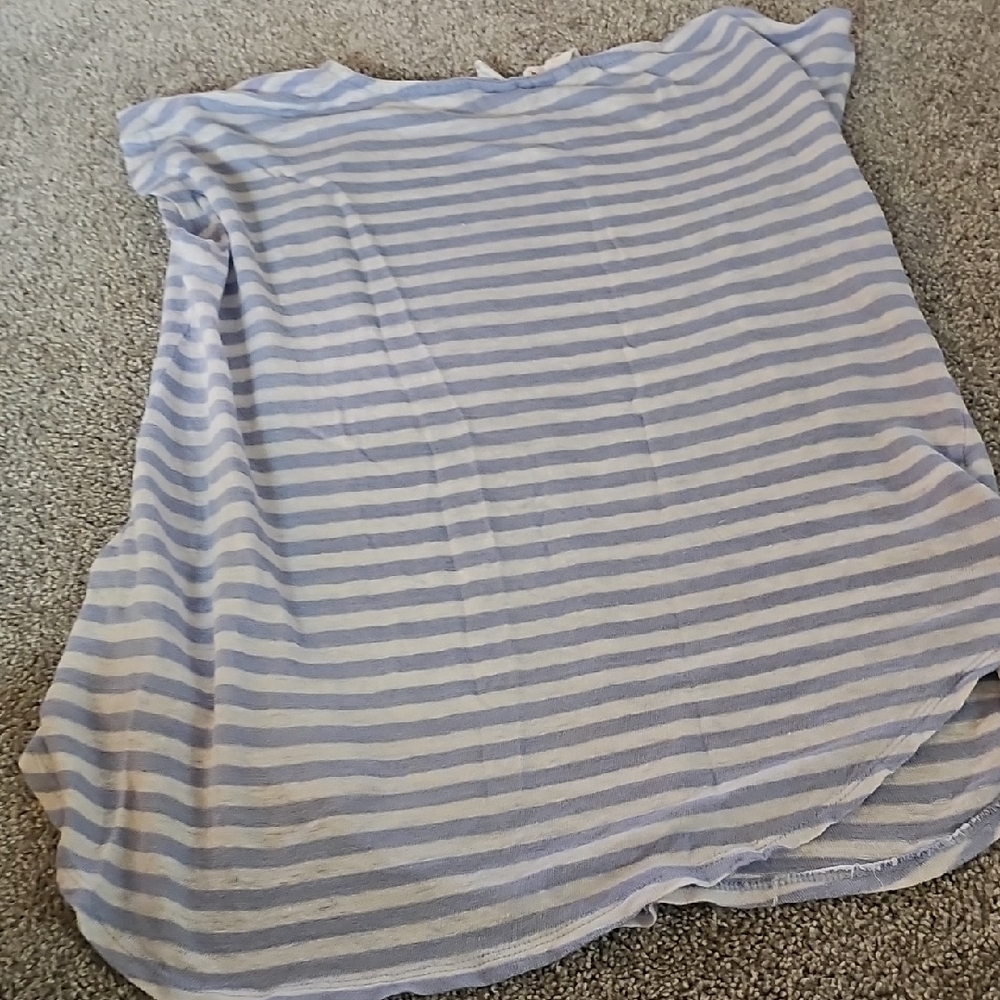 D3🔹️C&C California Light Blue and White Linen Top - Picture 4 of 4